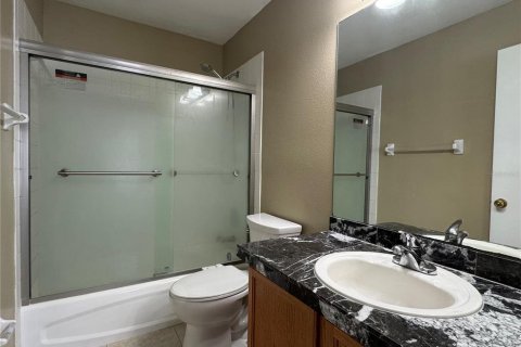 Adosado en alquiler en Brandon, Florida, 3 dormitorios, 126.72 m2 № 1831306 - foto 16