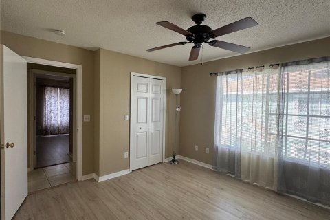 Adosado en alquiler en Brandon, Florida, 3 dormitorios, 126.72 m2 № 1831306 - foto 17