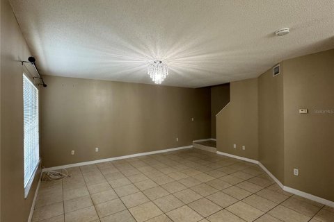 Adosado en alquiler en Brandon, Florida, 3 dormitorios, 126.72 m2 № 1831306 - foto 4