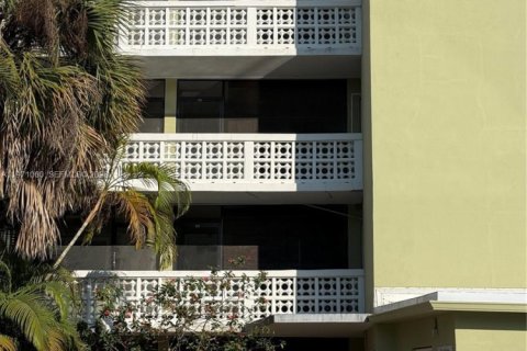 Copropriété à vendre à Hollywood, Floride: 1 chambre, 55.46 m2 № 2032554 - photo 3