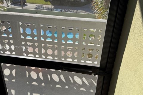 Copropriété à vendre à Hollywood, Floride: 1 chambre, 55.46 m2 № 2032554 - photo 9