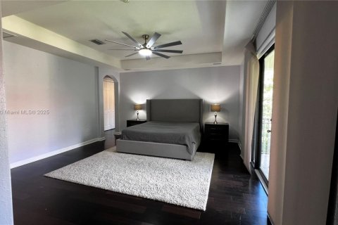 Снять в аренду виллу или дом в Катлер-Бей, Флорида 5 спален, 366.5м2, № 1942413 - фото 18