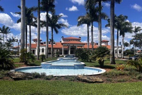 Снять в аренду виллу или дом в Катлер-Бей, Флорида 5 спален, 366.5м2, № 1942413 - фото 2