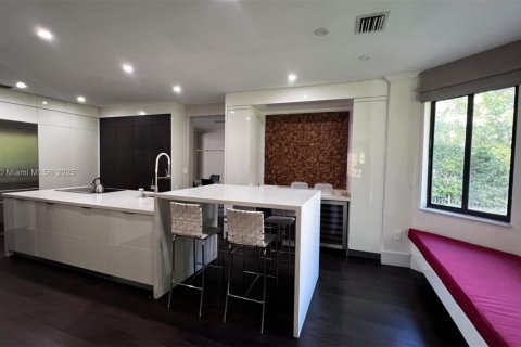 Снять в аренду виллу или дом в Катлер-Бей, Флорида 5 спален, 366.5м2, № 1942413 - фото 12