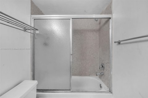Copropriété à vendre à North Miami, Floride: 1 chambre, 72.28 m2 № 1950480 - photo 20