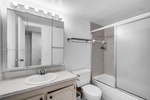 Copropriété à vendre à North Miami, Floride: 1 chambre, 72.28 m2 № 1950480 - photo 19