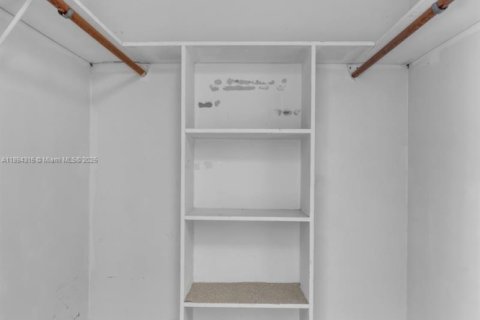Copropriété à vendre à North Miami, Floride: 1 chambre, 72.28 m2 № 1950480 - photo 21