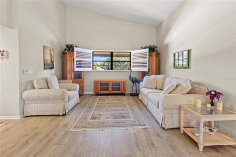 Copropriété à vendre à Bradenton, Floride: 2 chambres, 124.12 m2 № 2399378 - photo 12