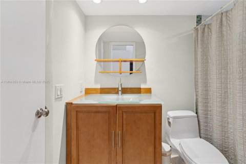 Condominio en alquiler en Hillsboro Beach, Florida, 2 dormitorios, 125.42 m2 № 1954907 - foto 17