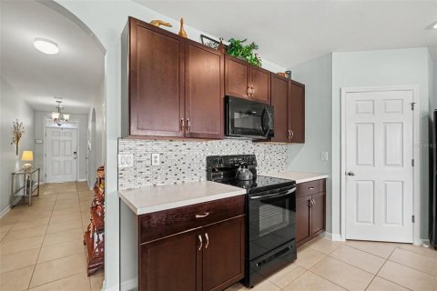 Villa ou maison à vendre à Punta Gorda, Floride: 4 chambres, 171.5 m2 № 2156442 - photo 4