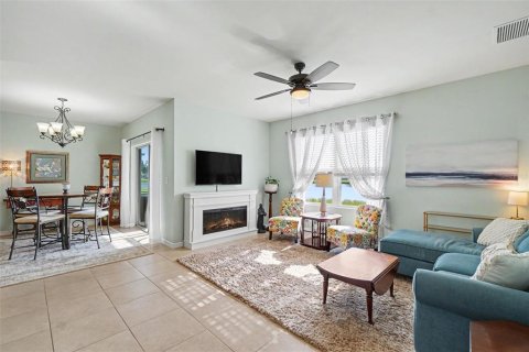 Villa ou maison à vendre à Punta Gorda, Floride: 4 chambres, 171.5 m2 № 2156442 - photo 10