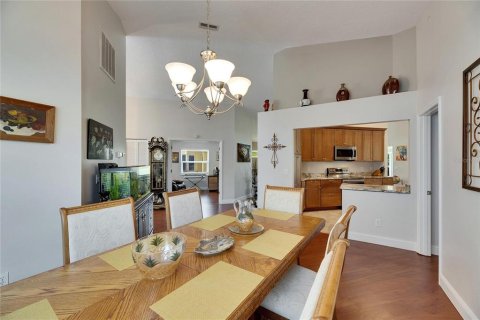 Villa ou maison à vendre à Sun City Center, Floride: 2 chambres, 182.09 m2 № 1717608 - photo 16
