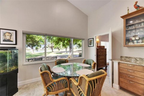 Villa ou maison à vendre à Sun City Center, Floride: 2 chambres, 182.09 m2 № 1717608 - photo 24