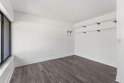 Condo in North Palm Beach, Florida, 2 bedrooms № 2172332 - photo 30