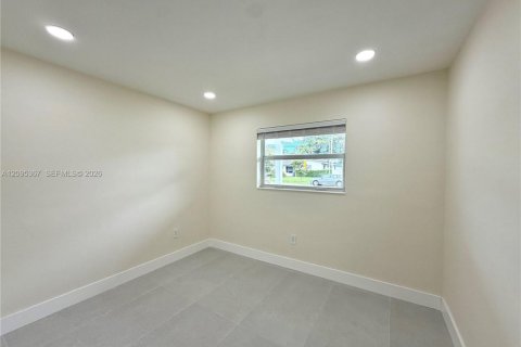 Villa ou maison à louer à Miami, Floride: 4 chambres, 160.54 m2 № 2387298 - photo 18