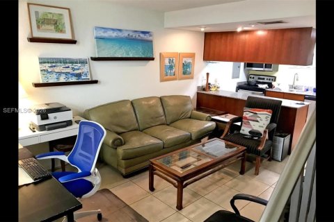 Снять в аренду кондоминиум в Пайнкрест, Флорида 1 спальня, 67.35м2, № 2024081 - фото 8