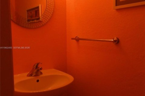 Снять в аренду кондоминиум в Пайнкрест, Флорида 1 спальня, 67.35м2, № 2024081 - фото 7