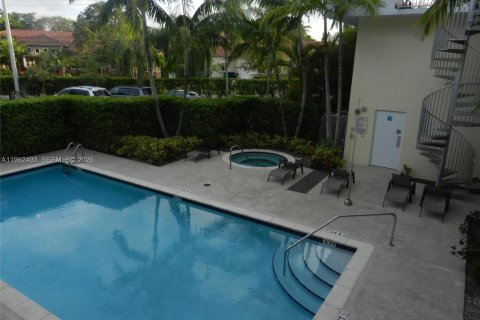 Снять в аренду кондоминиум в Пайнкрест, Флорида 1 спальня, 67.35м2, № 2024081 - фото 19