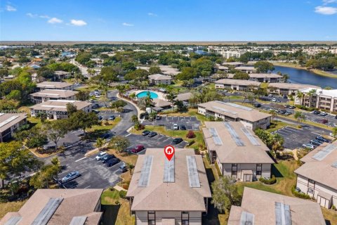 Copropriété à vendre à Tamarac, Floride: 2 chambres, 76.83 m2 № 2087936 - photo 20