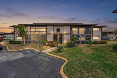 Condo à Tamarac, Floride, 2 chambres  № 2087936