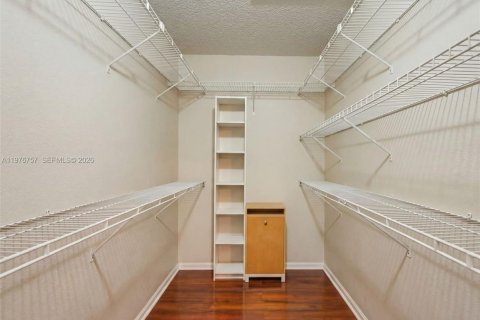Copropriété à vendre à Tamarac, Floride: 2 chambres, 76.83 m2 № 2087936 - photo 12