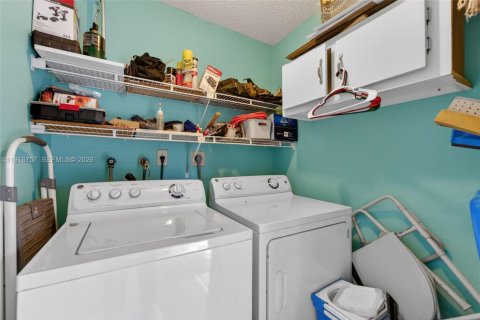Copropriété à vendre à Tamarac, Floride: 2 chambres, 76.83 m2 № 2087936 - photo 13