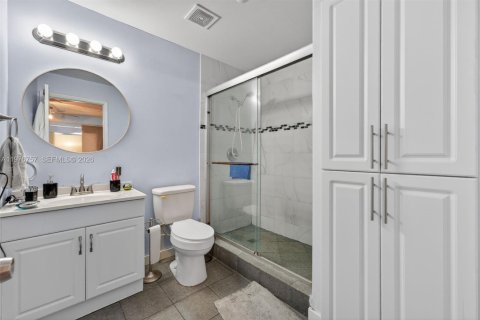 Copropriété à vendre à Tamarac, Floride: 2 chambres, 76.83 m2 № 2087936 - photo 9