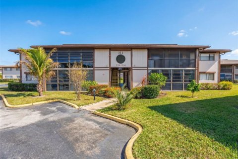 Copropriété à vendre à Tamarac, Floride: 2 chambres, 76.83 m2 № 2087936 - photo 16