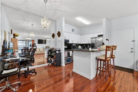 Copropriété à vendre à Tamarac, Floride: 2 chambres, 76.83 m2 № 2087936 - photo 4