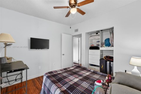 Copropriété à vendre à Tamarac, Floride: 2 chambres, 76.83 m2 № 2087936 - photo 8