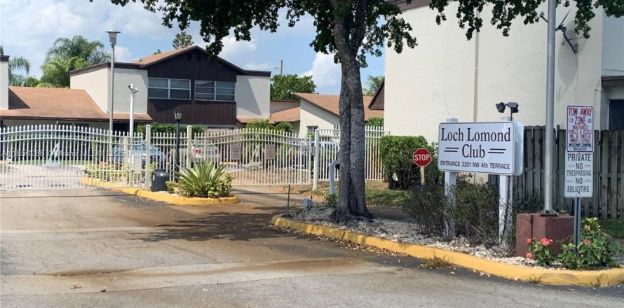 Condo in Pompano Beach, Florida, 2 bedrooms  № 1980248