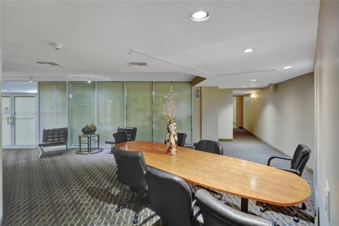 Купить кондоминиум в Авентура, Флорида 2 спальни, 149.57м2, № 2032257 - фото 20