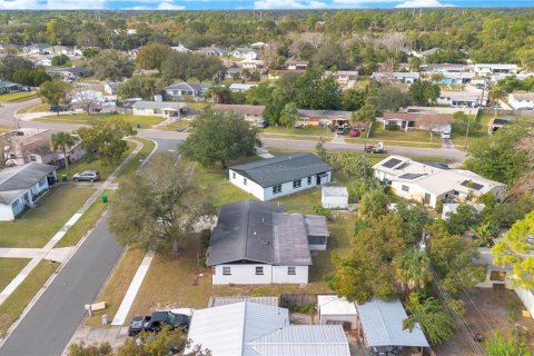 House in Cocoa, Florida 4 bedrooms, 127.65 sq.m. № 1798334 - photo 29