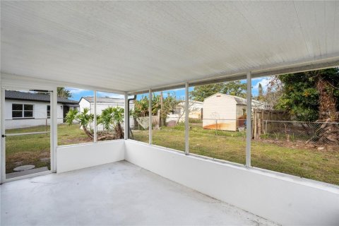 House in Cocoa, Florida 4 bedrooms, 127.65 sq.m. № 1798334 - photo 25