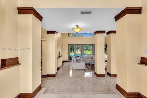 Villa ou maison à vendre à Davie, Floride: 5 chambres, 499.16 m2 № 1960979 - photo 15