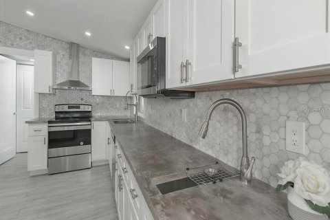 Casa en venta en Palm Harbor, Florida, 2 dormitorios, 129.32 m2 № 1529543 - foto 10