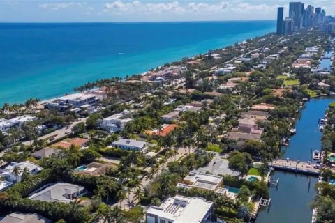 Copropriété à vendre à Hallandale Beach, Floride: 1 chambre, 78.97 m2 № 2063388 - photo 7
