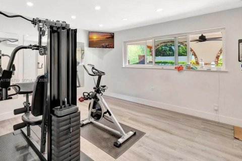 Copropriété à vendre à Hallandale Beach, Floride: 1 chambre, 78.97 m2 № 2063388 - photo 14