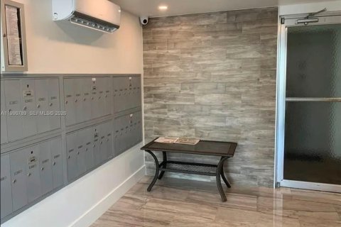 Copropriété à vendre à Hallandale Beach, Floride: 1 chambre, 78.97 m2 № 2063388 - photo 6