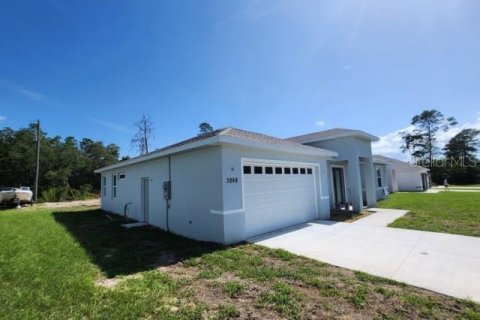 Villa ou maison à Ocala, Floride 4 chambres, 188.03 m2 № 2418889