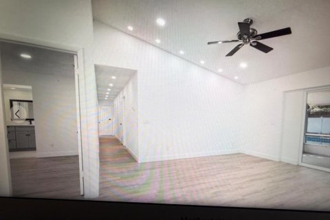Casa en venta en Ocoee, Florida, 4 dormitorios, 165.37 m2 № 2387345 - foto 13