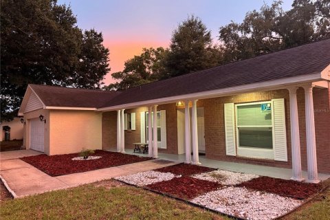 Casa en Ocoee, Florida 4 dormitorios, 165.37 m2 № 2387345