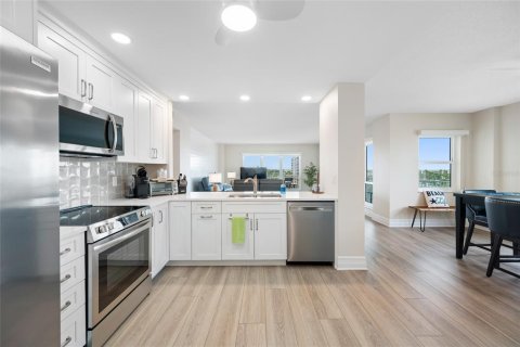 Condo in Clearwater, Florida, 2 bedrooms № 2258316 - photo 20