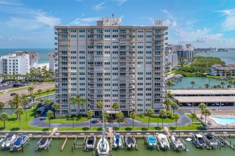 Condo in Clearwater, Florida, 2 bedrooms № 2258316 - photo 3