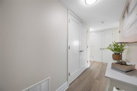 Condo in Clearwater, Florida, 2 bedrooms № 2258316 - photo 13