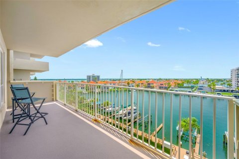 Condo in Clearwater, Florida, 2 bedrooms № 2258316 - photo 6
