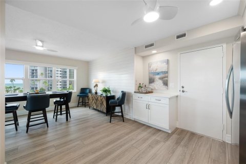 Condo in Clearwater, Florida, 2 bedrooms № 2258316 - photo 19