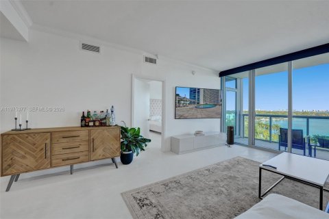 Copropriété à vendre à Miami, Floride: 1 chambre, 71.81 m2 № 2040018 - photo 5
