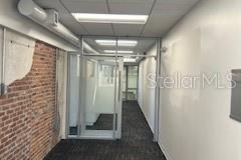 Immobilier commercial à louer à Ocala, Floride: 608.88 m2 № 2109179 - photo 8