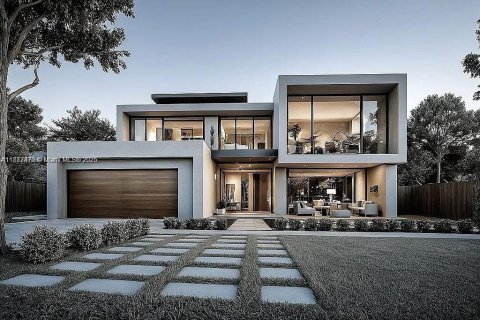 House in Surfside, Florida 2 bedrooms, 82.68 sq.m. № 1927377 - photo 2